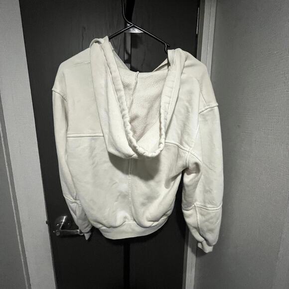 Loose white hoodie - Picture 2 of 4